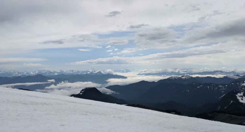 a snowy mountain landscape in the pacific northwest 